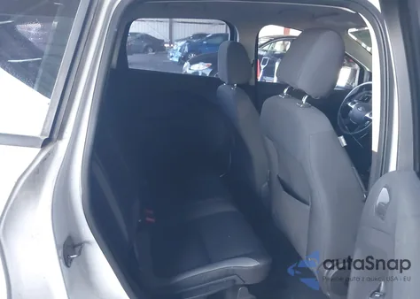 2013 Ford Escape S z USA, uszkodzony, nr VIN 1FMCU0F74DUB64352